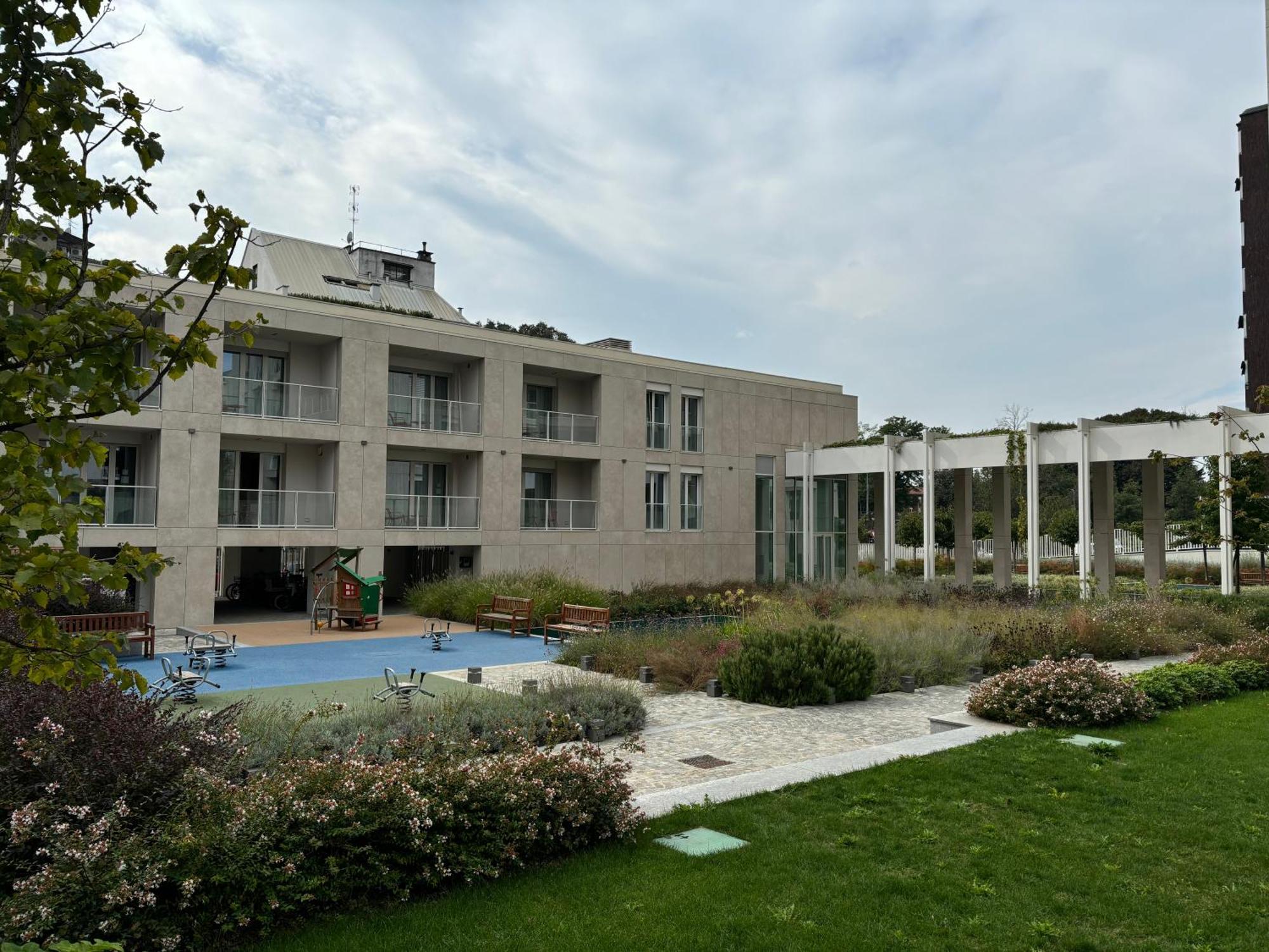 Torre Skyview Gym Pool & Rooftop * Milaan