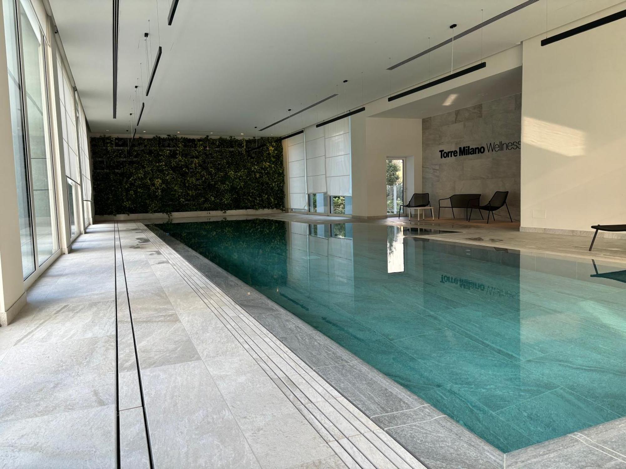 Torre Skyview Gym Pool & Rooftop Appartement Milaan