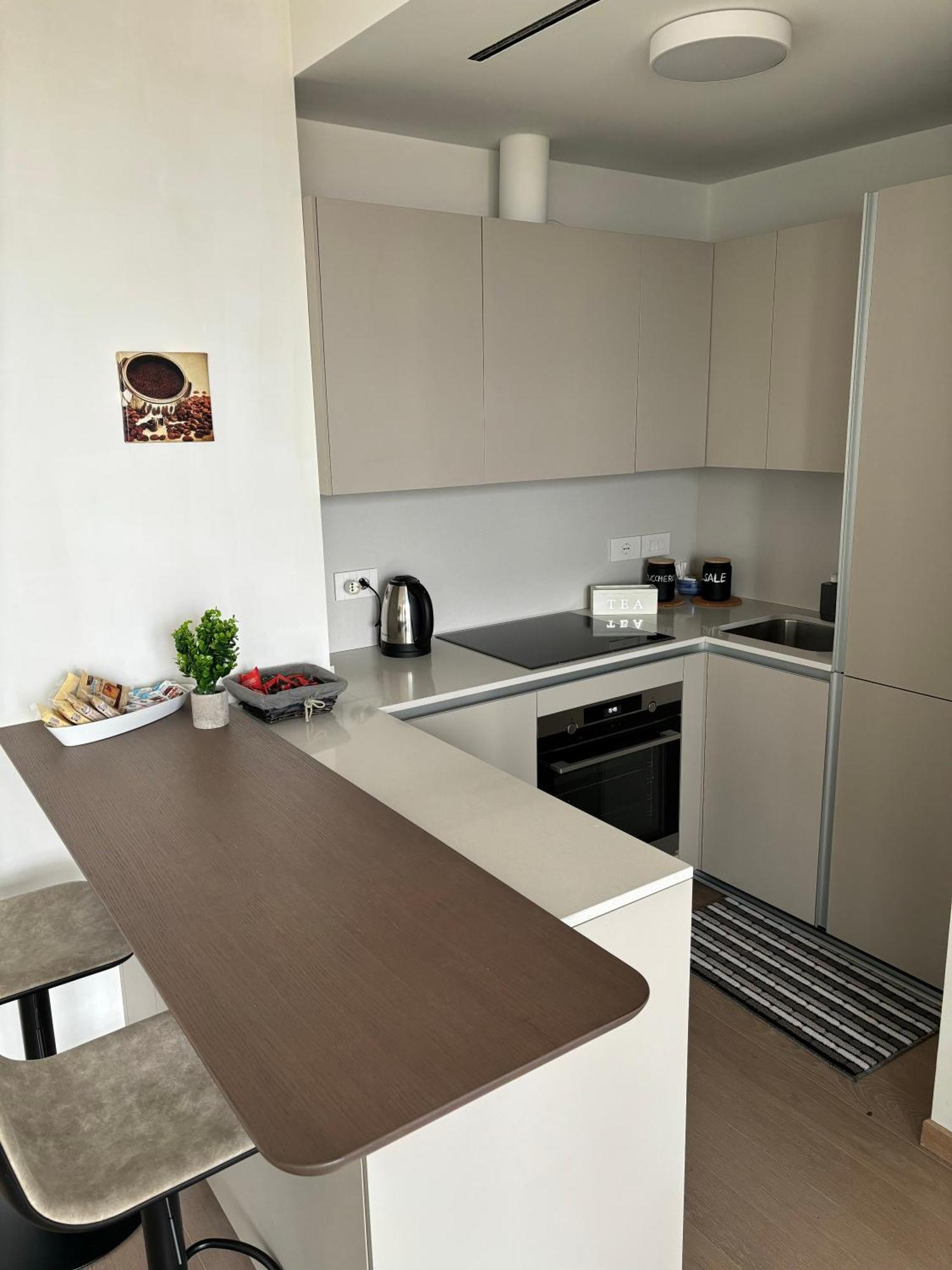Torre Skyview Gym Pool & Rooftop Appartement Milaan